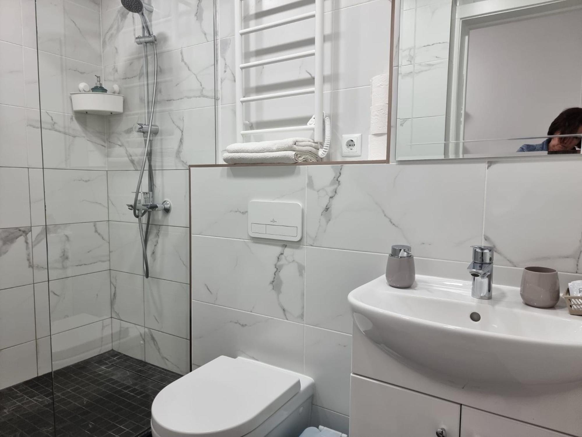 City Inn Riga Apartment, New Renovated In Quiet Center With Balcony With Parking Екстер'єр фото